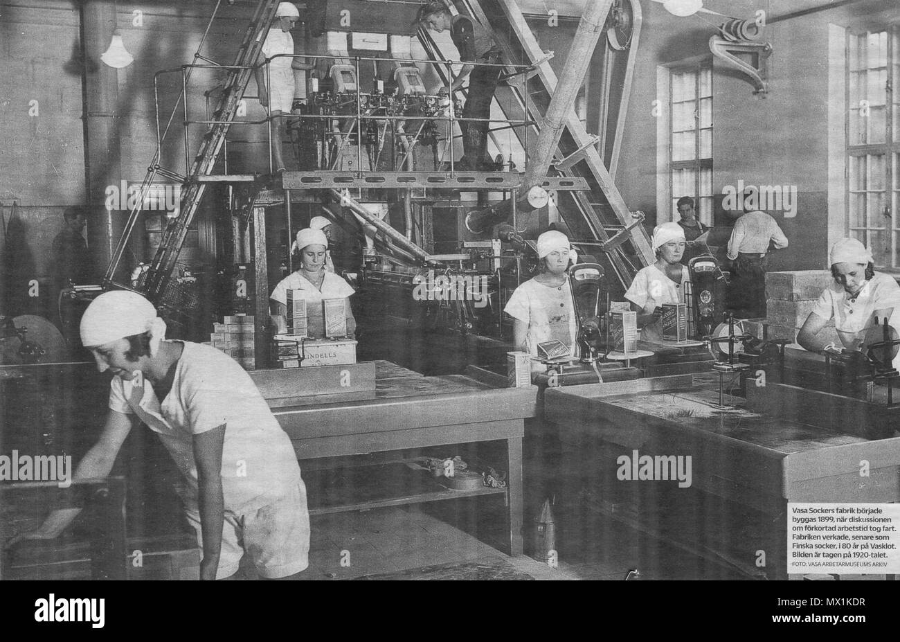 . Inglese: Zucchero Vasa la fabbrica di Vaasa, Finlandia, nel 1920s. Svenska: Vasa sockers fabrik på Vasklot mi Vasa, Finlandia, på 1920-talet. 1920s2016-03-01 22:12:25. Sconosciuto 627 Vasa socker Foto Stock