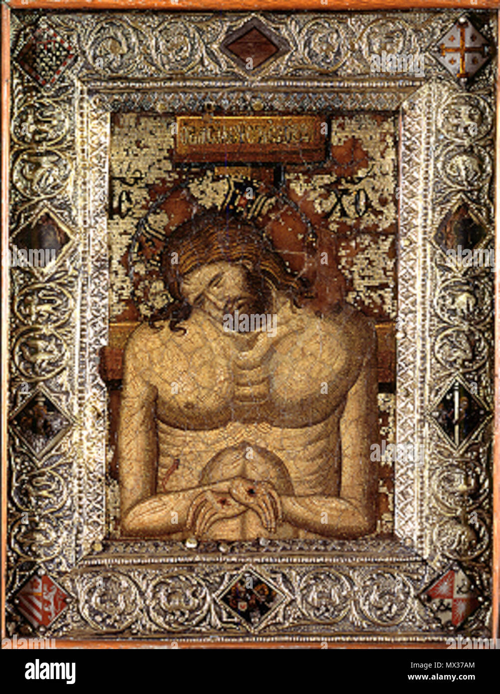 . Inglese: mosaico icona con il Akra Tapeinosis (estrema umiliazione), o uomo dei dolori. Icona di mosaico, bizantina, fine 13th-inizi del XIV secolo; l'icona di Santa Caterina (retromarcia), fine 13th-inizi del XIV secolo; caso, fine XIV-XVII secolo1. Icona di mosaico, varie pietre di colore argento e oro su legno; caso, legno, metallo, carta di identificazione e involucri di seta per le reliquie; icona 13 x 19 cm (5 1/8 x 7 1/2 in.) senza telaio, 23 x 28 cm (9 x 11 in.) con cornice in argento; caso 98,7 x 97,1 cm (38 7/8 x 38 1/4 in.) aperto, 98,7 x 62,4 cm (38 7/8 x 24 5/8 in.) chiuso. Basilica di Santa Croce in Gerusalem Foto Stock