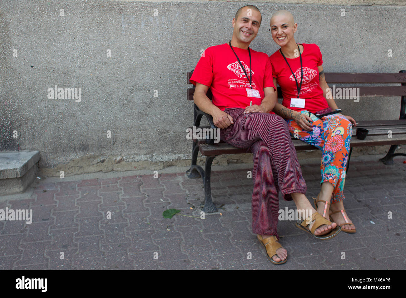 Szamotuly, Polonia. 3° giu, 2018. Il festival di strada di Single è un evento straordinario con straordinaria gli ospiti. Che cosa significa? Una speciale e inusuale, unico, unico, accattivanti, straordinario, unico e impareggiabile, non come un altro. Un tale festival. Tali artisti. Un tale pubblico. Posto come quello. Appena un UFO! Credito: Slawomir Kowalewski/Alamy Live News Foto Stock
