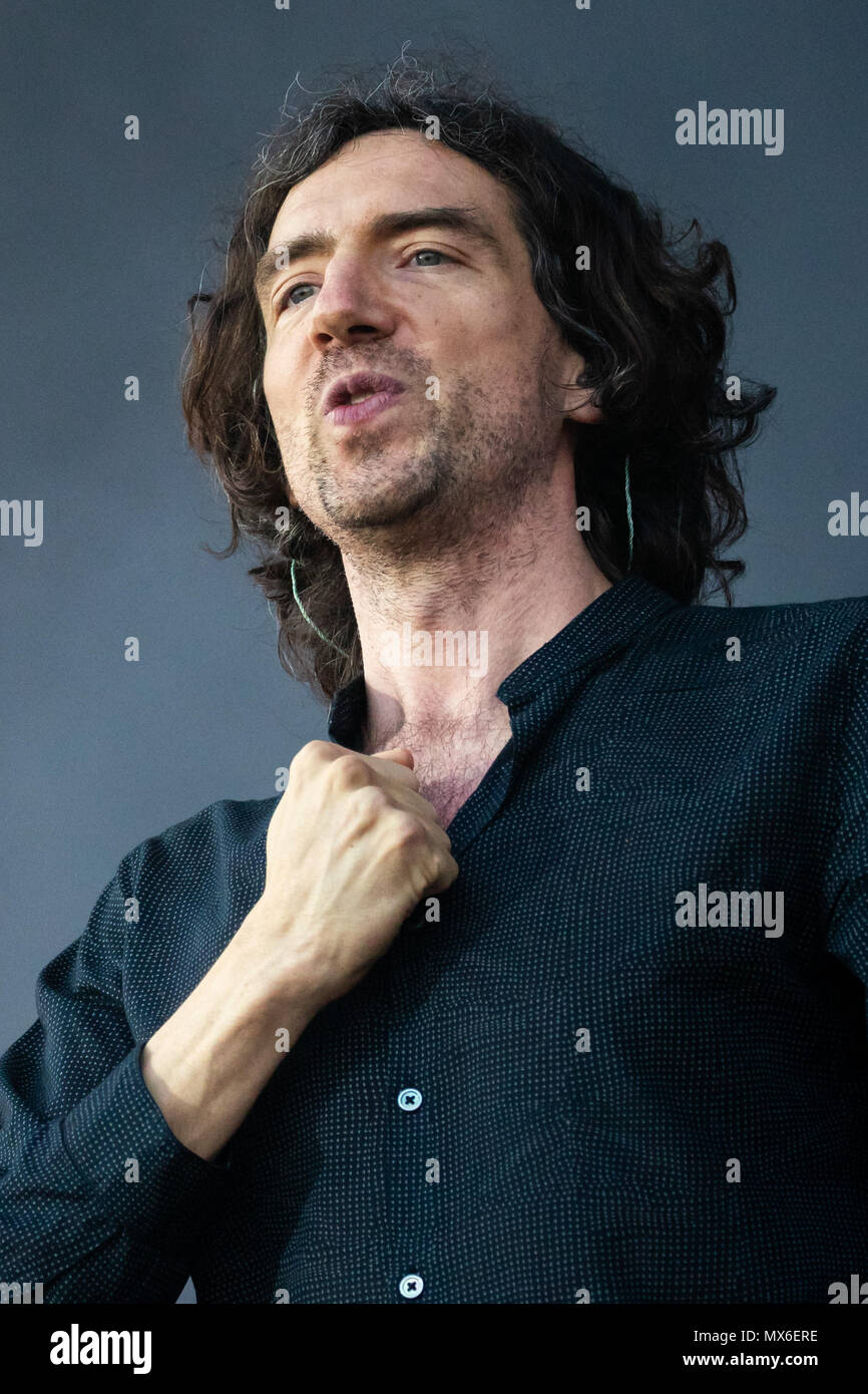 Norimberga, Germania. 03 giugno 2018, Germania, Norimberga: Gary Corpo di Luce avesse, cantante britannico della rock band Snow Patrol, esegue sul palcoscenico open air festival 'Rock im Park". Foto: Daniel Karmann/dpa Credito: dpa picture alliance/Alamy Live News Foto Stock