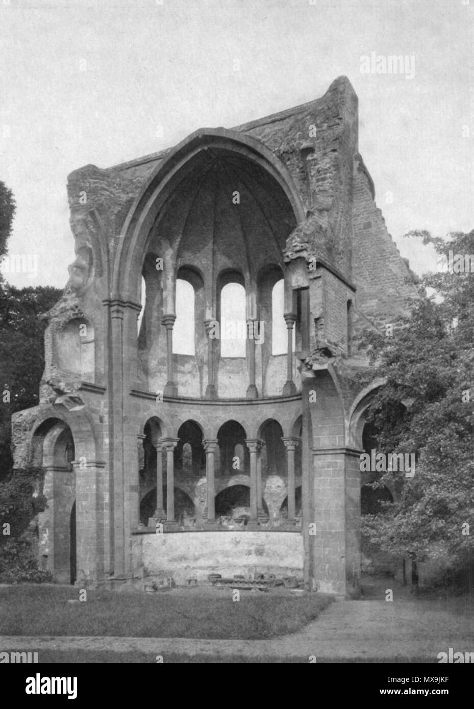 . Heisterbach Chorruine um 1925 . Il 18 gennaio 2008. ksh:User:Jüppsche 271 Heisterbach Chorruine 1925 Foto Stock