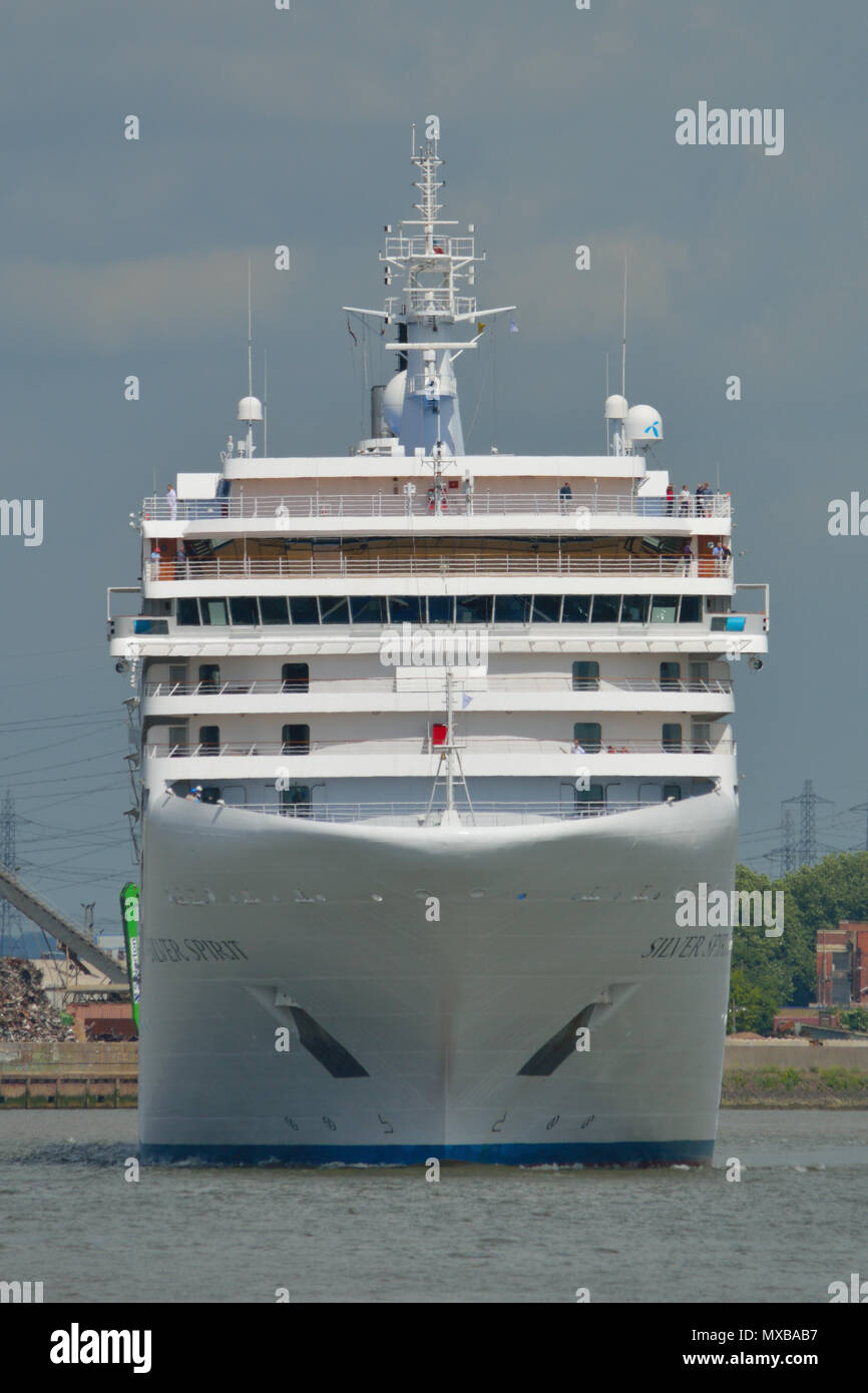 Silversea Cruises nave Silver Spirit visto arrivare sul Fiume Tamigi all'inizio di un 2 giorno chiamata porta a Greenwich, Londra Foto Stock