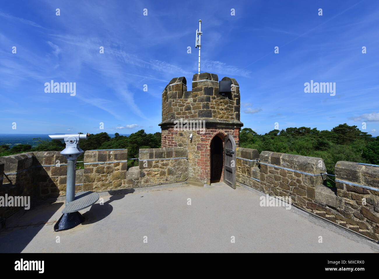 Cima di una torre nel Surrey, Inghilterra Foto Stock