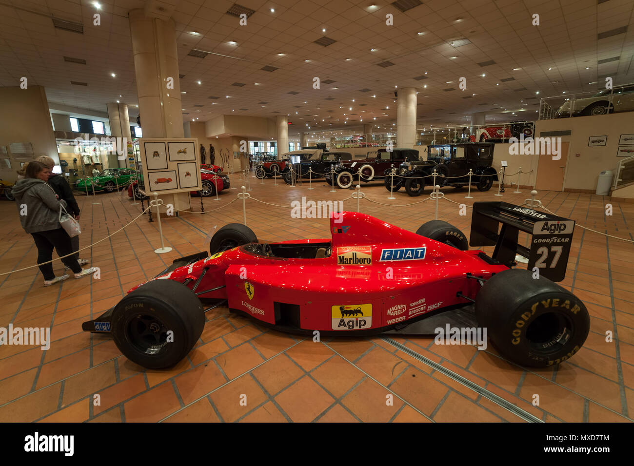 Monaco Top Cars Collection automobile museum, la Scuderia Ferrari 640  Formula Uno (1989), la mostra di HSH del Principe di Monaco auto d'epoca  legge Foto stock - Alamy