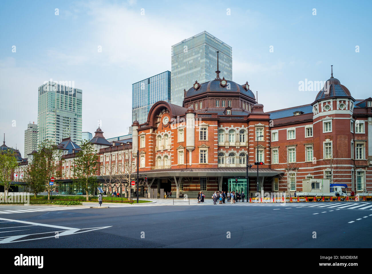 Vista della facciata della stazione di Tokyo in Giappone Foto Stock