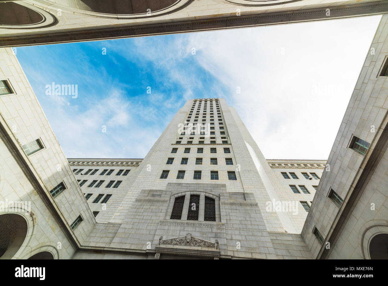 Los Angeles city hall in un giorno nuvoloso Foto Stock