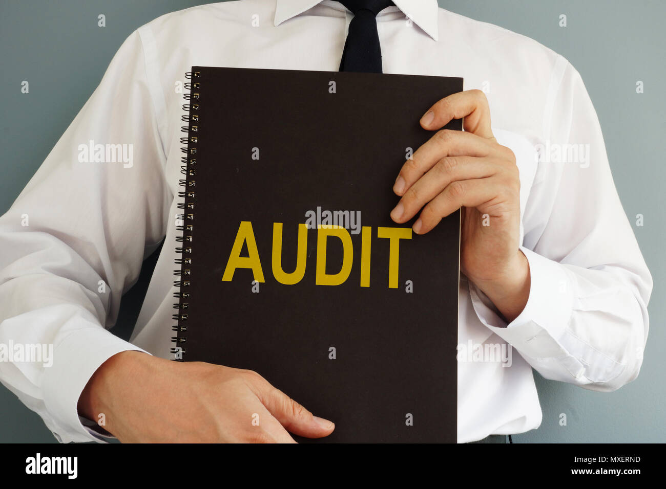 Concetto di audit. Revisore dei conti è azienda prenota. Foto Stock