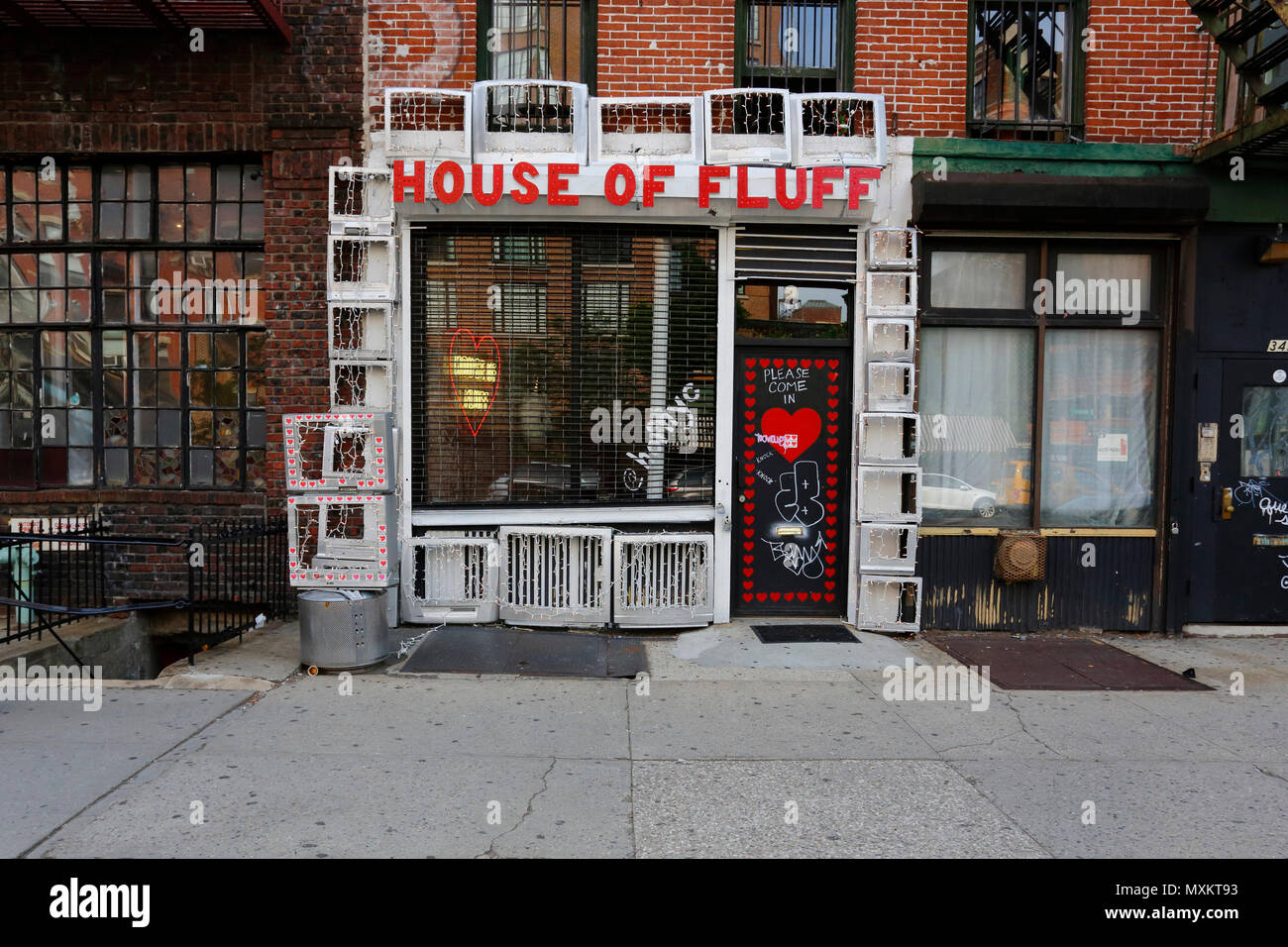 Casa di lanugine, 342 Bowery, New York, NY. esterno alla vetrina di un negozio di abbigliamento in NoHo quartiere di Manhattan. Foto Stock