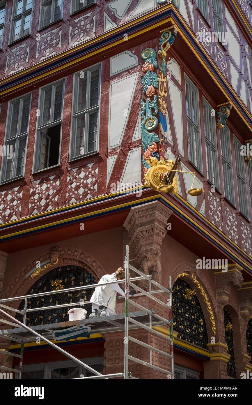 Riqualificazione architettonica lavorare nel nuovo quartiere DomRomer dotato di metà tradizionali edifici in legno, Frankfurt am Main, Hesse Darmstadt, Germania Foto Stock