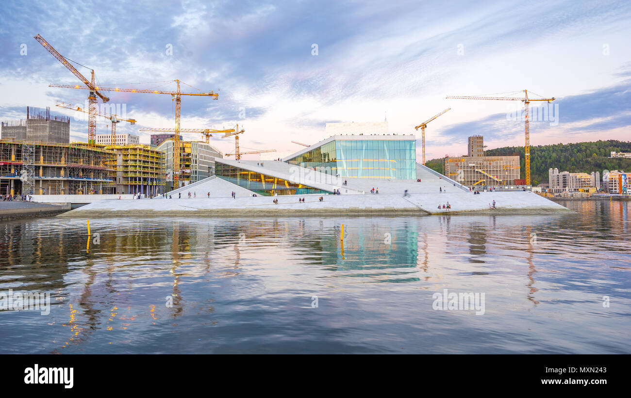 Oslo Opera House il famoso luogo nella città di Oslo, Norvegia. Foto Stock