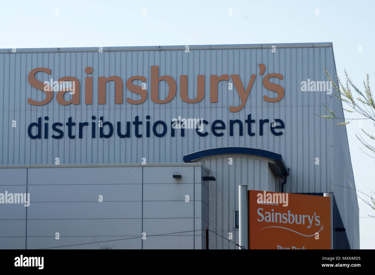 La Sainsbury's Distribution Center a Rye House a Hoddesdon Hertfordshire Foto Stock