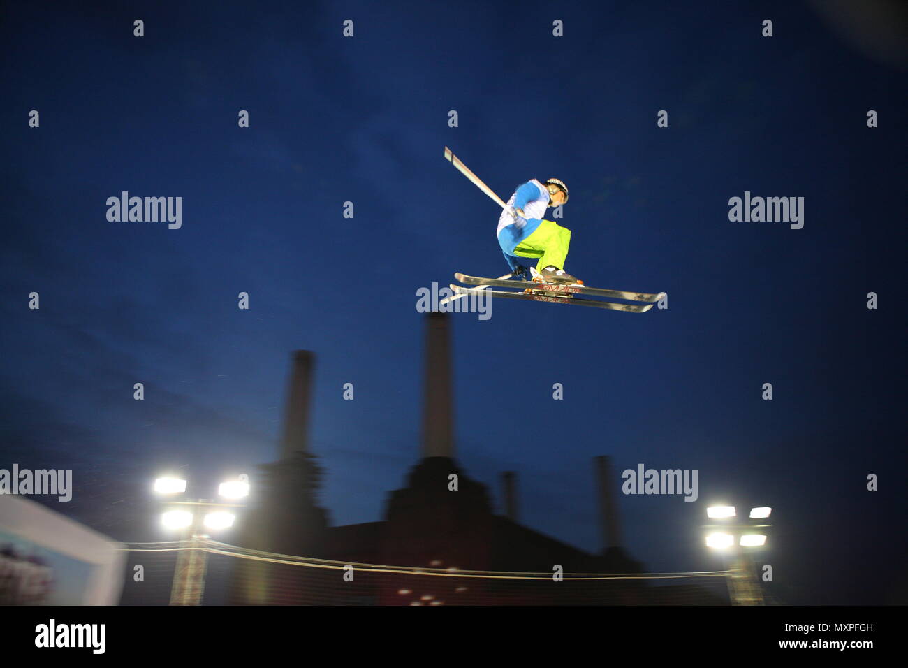 Relentless Freeze Festival 2010, Snowboard, Sci e musica a Battersea Power Station, 29 Ottobre 2010 Foto Stock