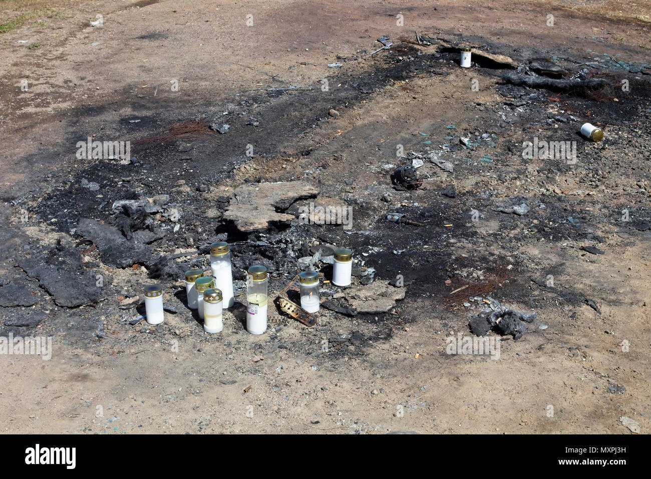 Candele per l' assassinio della scena del crimine, Finlandia Foto Stock