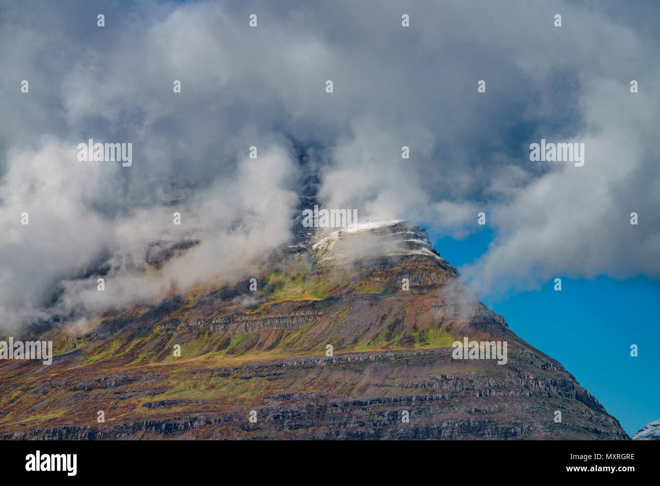 Paesaggio di montagna, Reydarfjordur, Islanda Foto Stock