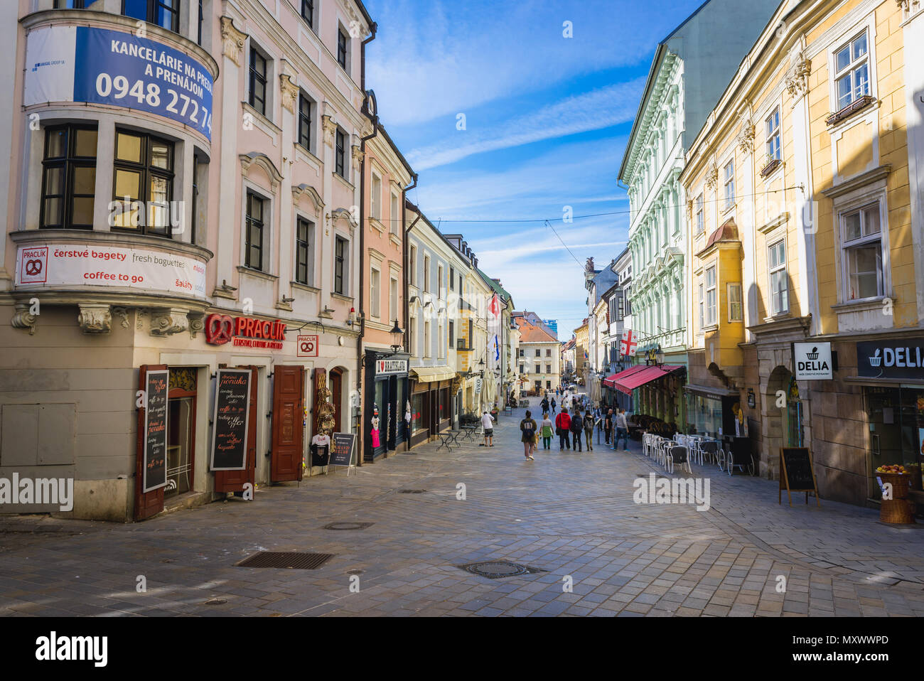 Michalska Street sulla Città Vecchia di Bratislava, Slovacchia Foto Stock