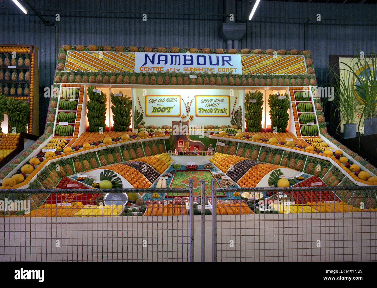 Nambour di frutta e verdura, display mostra di RNA, Brisbane, Agosto 1984. Foto Stock