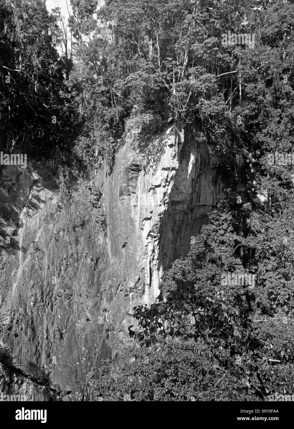 Le pareti del cratere Hypipamee, Herberton, c 1935. Foto Stock