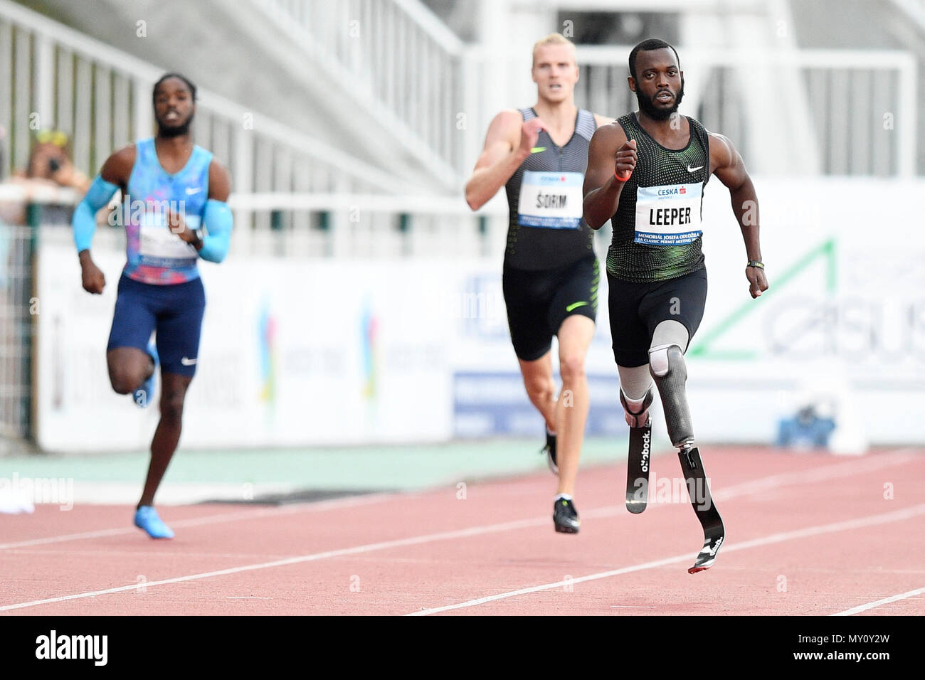 Praga, Repubblica Ceca. 04 Giugno, 2018. Blake Leeper (USA), a destra ha vinto gli uomini 400m gara durante la Josef Odlozil Memorial atletica incontro classico EA Premium in Praga Repubblica Ceca, Giugno 4, 2018. Credito: Ondrej Deml/CTK foto/Alamy Live News Foto Stock