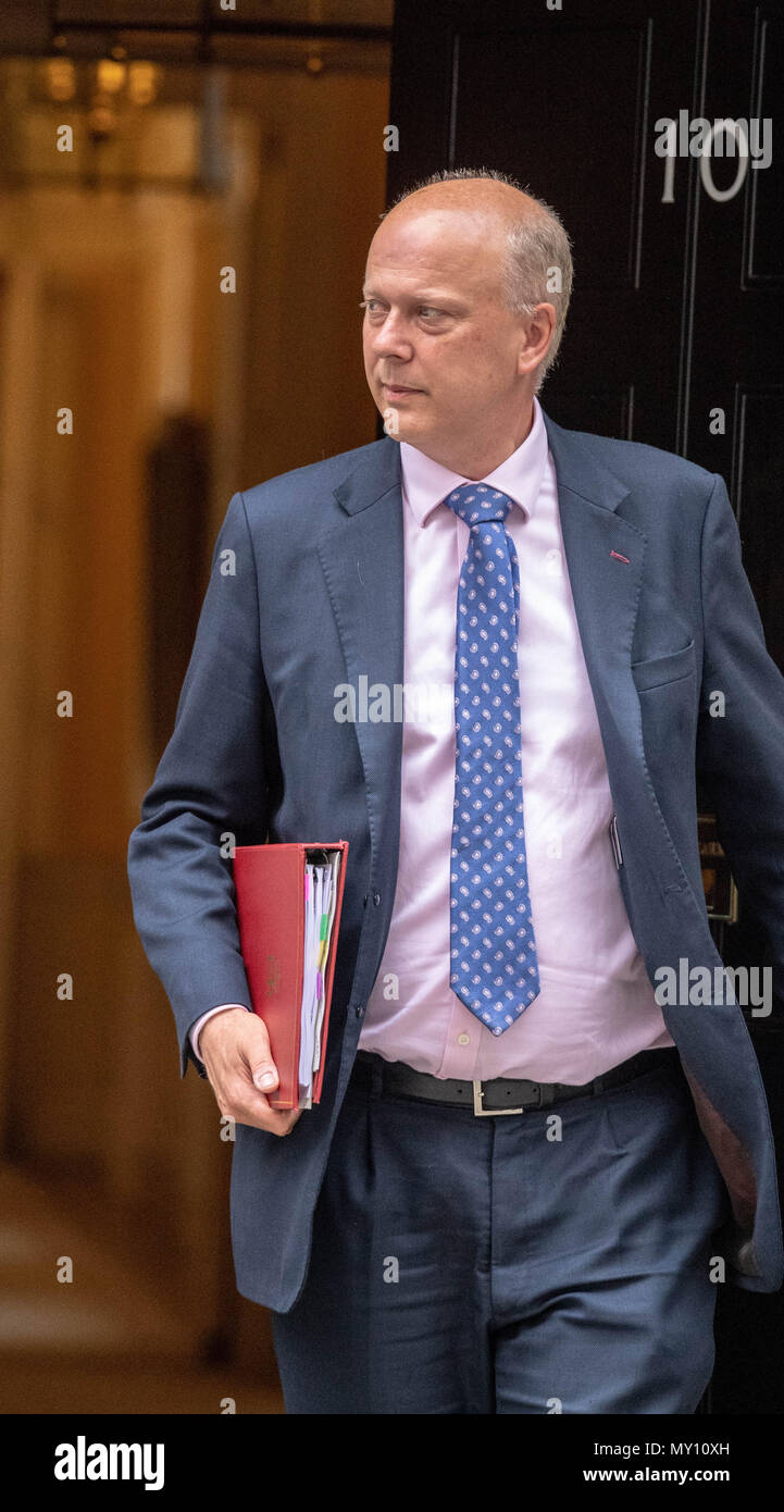 Londra, Regno Unito. 5 giugno 2018, Chris temolo, Segretario dei trasporti, , lascia la riunione del gabinetto a 10 Downing Street, Londra, Regno Unito. Credit Ian Davidson/Alamy Live News Foto Stock