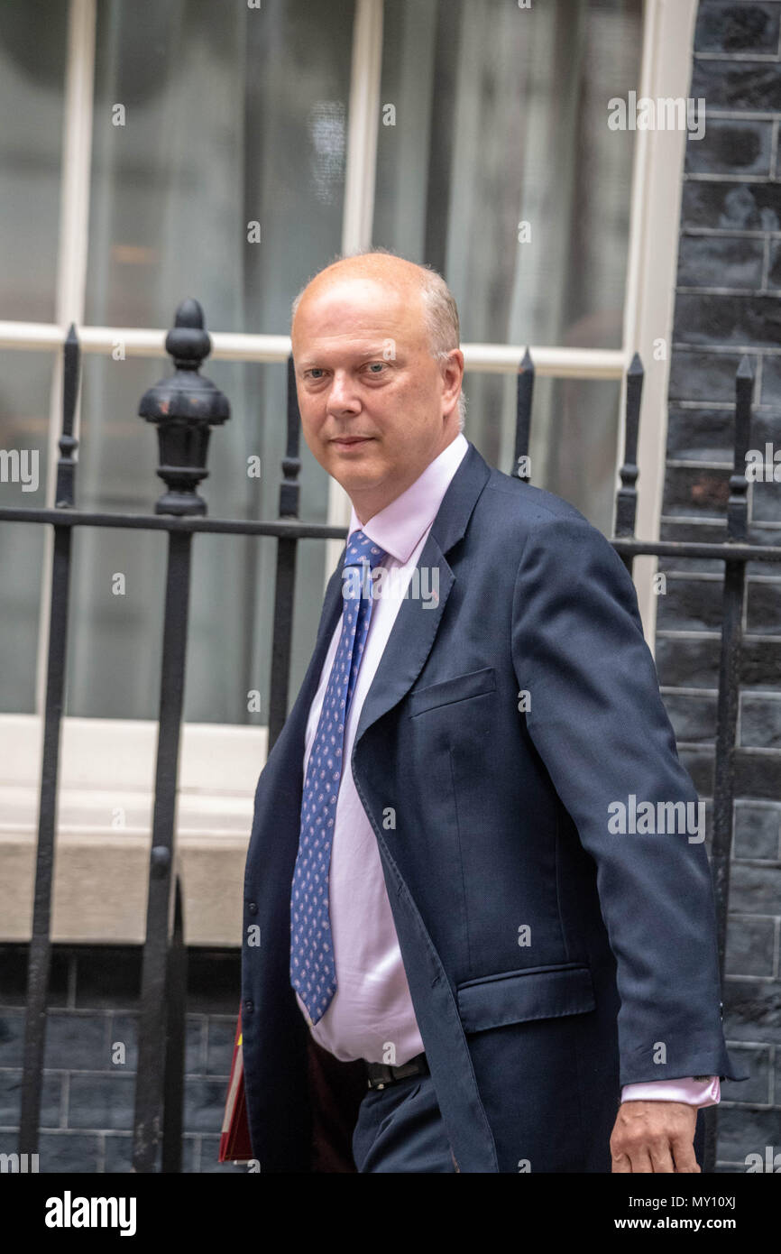 Londra, Regno Unito. 5 giugno 2018, Chris temolo, Segretario dei trasporti, , lascia la riunione del gabinetto a 10 Downing Street, Londra, Regno Unito. Credit Ian Davidson/Alamy Live News Foto Stock