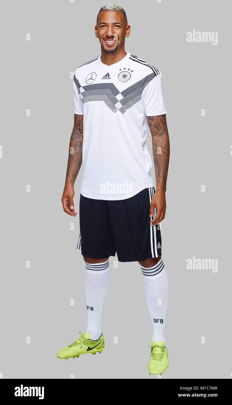 Appiano, Italia. 5° giu, 2018. Team DFB ritratti, Soccer, Appiano, Giugno 05, 2018 Jerome BOATENG, Nr. 17 DFB tedesco di calcio Team Nazionale ritratti, Appiano, Italia, Giugno 05, 2018, STAGIONE 2017/2018 © Peter Schatz / Alamy Live News Foto Stock