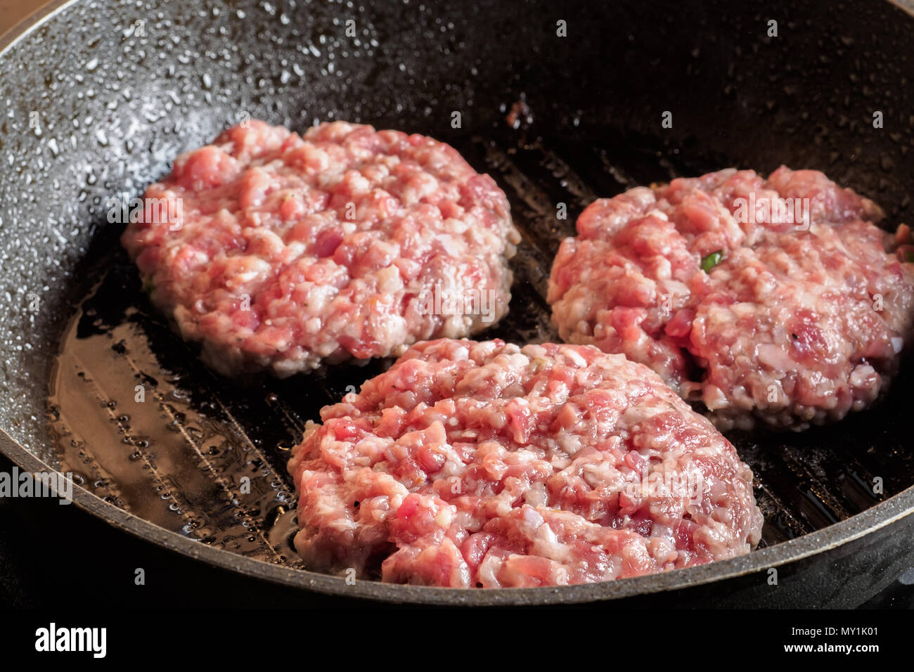 Cotolette bistecche grigliate di padella Foto Stock