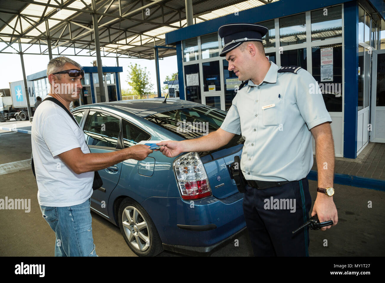 Tudora, Moldavia, controllo passaporti sul confine Moldovan-Ukrainian Foto Stock