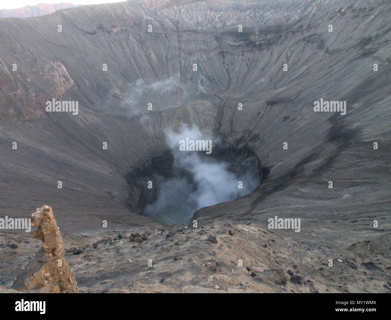 Il monte vulcano Bromo, la stupenda vista del Monte Bromo situato in bromo Tengger Semeru National Park, Java Orientale, Indonesia. 2012 ,9 Ottobre Foto Stock