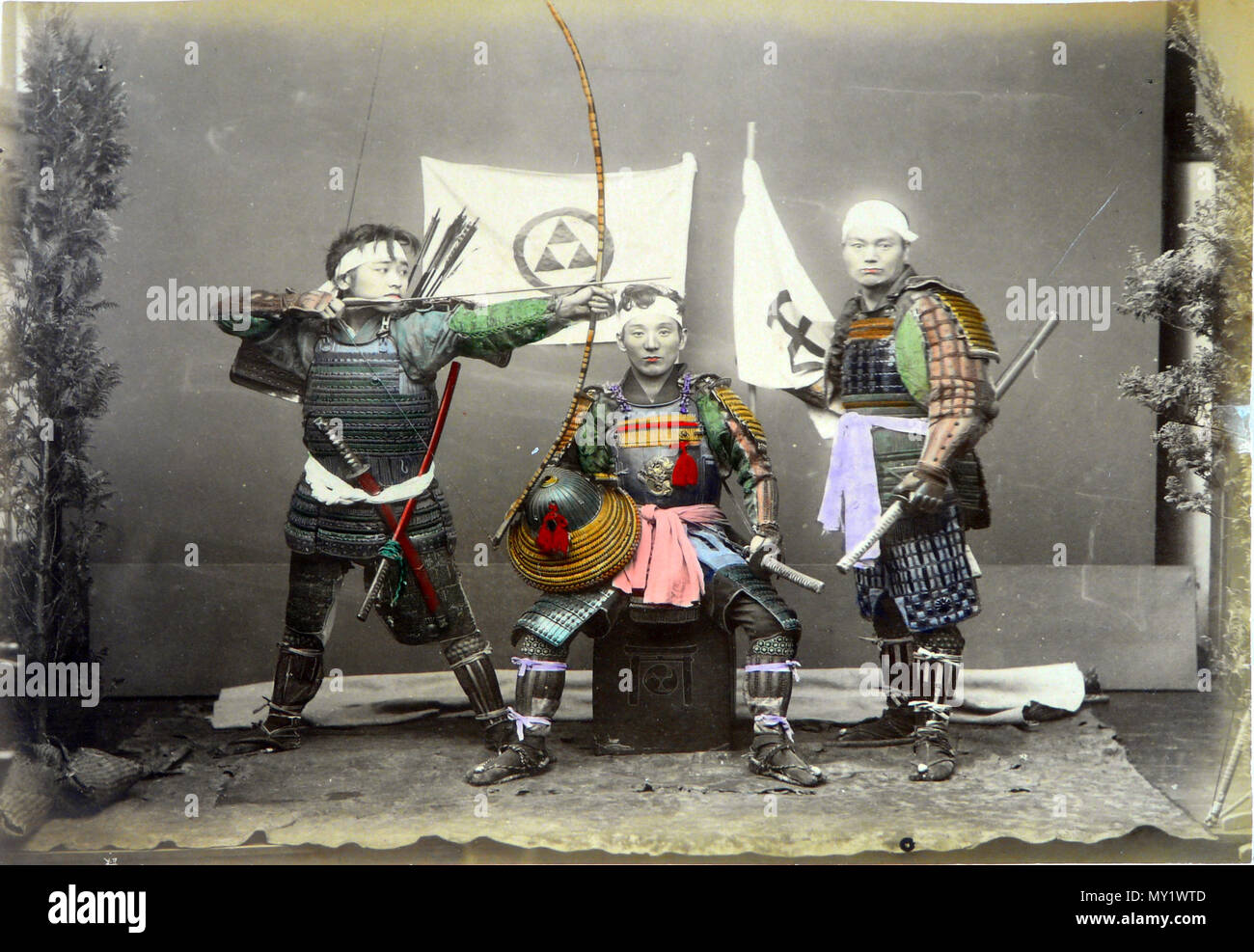 . Français : Photographies peintes du Japon datant d'avant 1886, d'aprés une nota marqué sur le livret contenant les photos. Auteur présumé des photos originales: Adolfo Farsari. Inglese: fotografia dipinta dal Giappone, risalenti a prima del 1886, secondo una nota scritta sull'album contenente le fotografie. Presunto autore della foto originale: Adolfo Farsari. prima del 1886. Adolfo Farsari (1841 - 1898) fotografie HDR da Esby (PARLA) 269 Japon-1886-14 Foto Stock