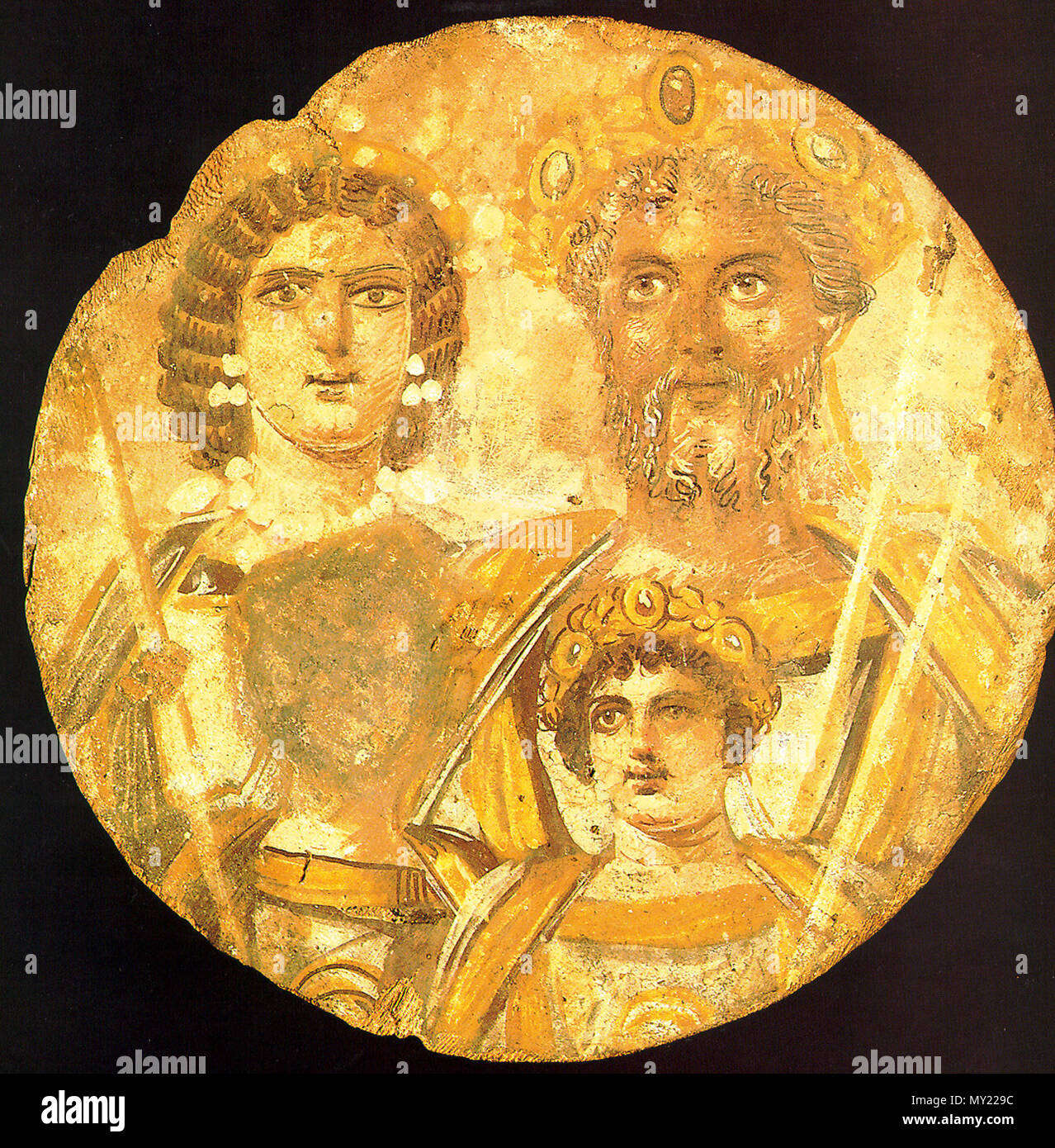 . Severan Tondo . Inglese: Tondo da Djemila (Egitto), probabilmente AD 199 (G. M. A. Hanfmann, Arte Romana, 1964, pl. XLVIII), che mostra la dinastia Severan: Settimio Severo con Giulia Domna, Caracalla e Geta, la cui faccia è spalmato, probabilmente a causa della damnatio memoriae messo contro di lui da Caracalla. Tempera su legno, Staatliche Museum zu Berlin (inv. 31.329). Diam. 30 cm. . . 483 Severan dynasty - tondo Foto Stock