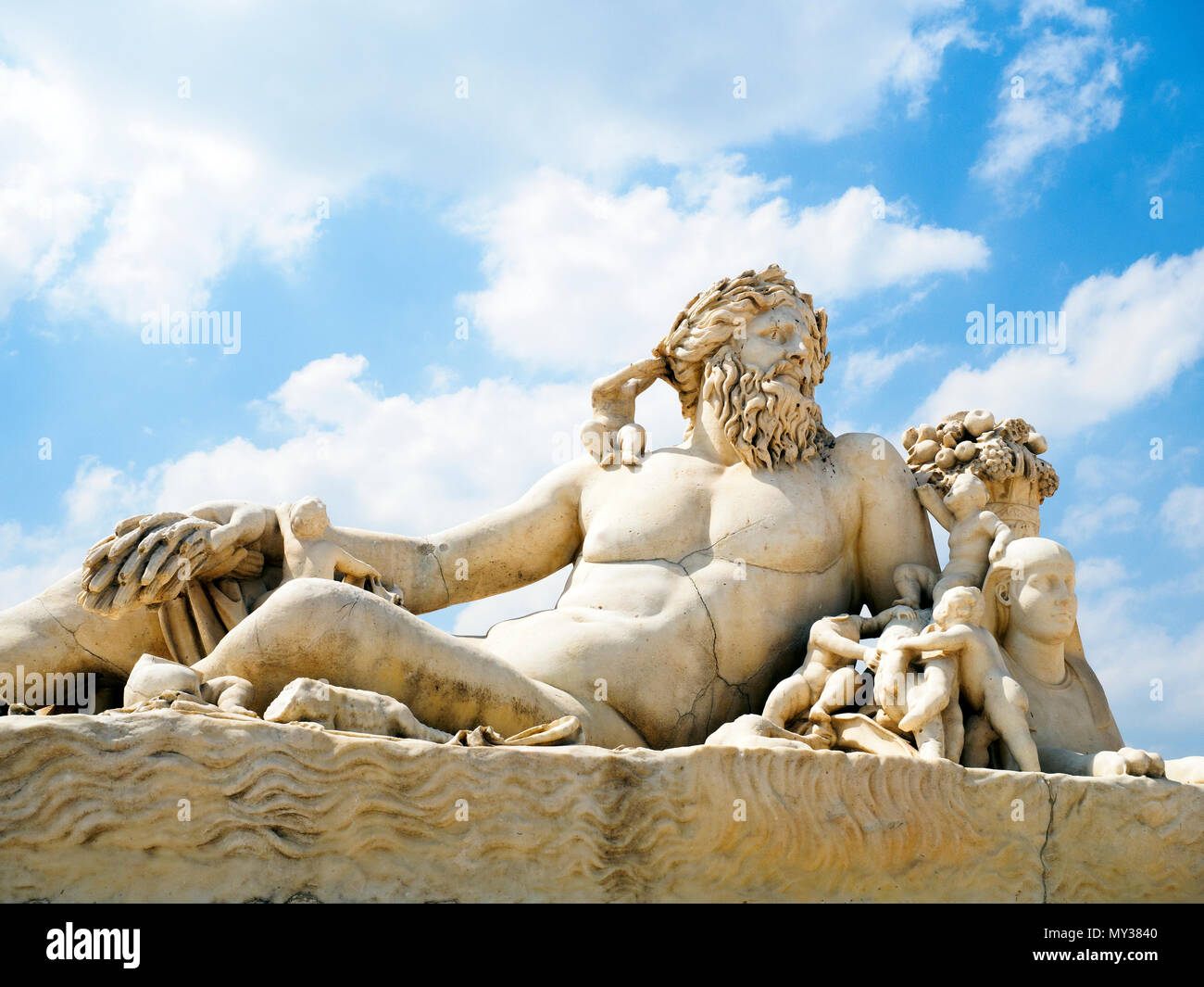 Statua in marmo del Nilo (1688 - 1692) da Ottone Lorenzo (1648 - 1736) nel Jardin de Tuileries - Parigi, Francia Foto Stock