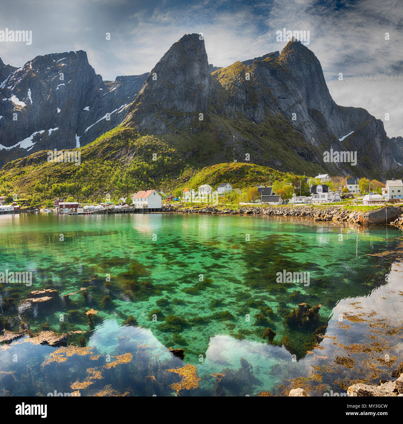 Villaggio di Pescatori di Reine,Norvegia. Foto Stock