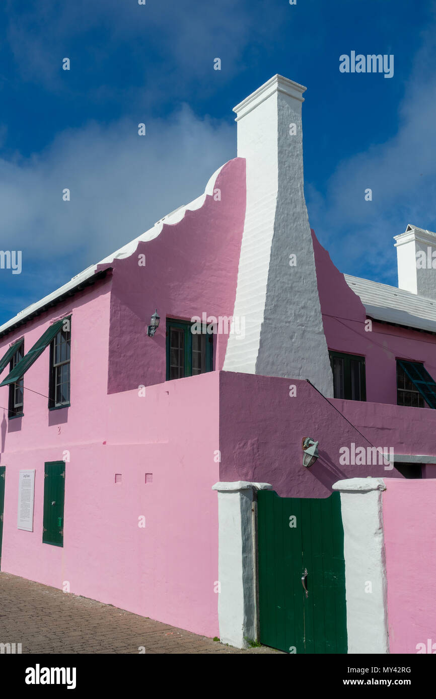 Secoli vecchi rosa Bermudian home. Foto Stock