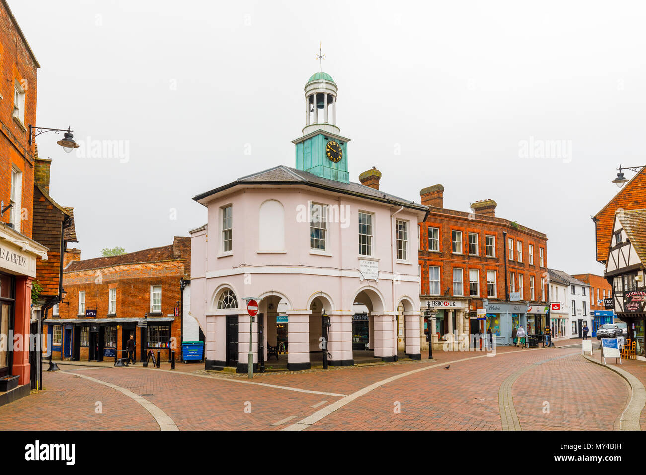 Il Pepperpot, ex municipio, Godalming, una piccola città mercato vicino a Guildford, Surrey, Inghilterra sudorientale, REGNO UNITO Foto Stock