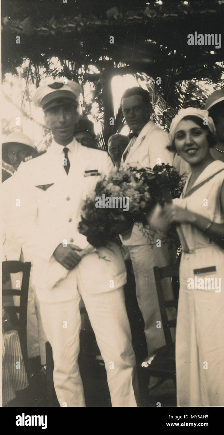 . Français : Avril 1932 Inglese: l'aviatore francese Max Dévé (1893-1976), Aprile 1932. 23 febbraio 2011, 17:39:44. Sconosciuto 356 MaxDEVE&amp;Charlotte Guyon Foto Stock