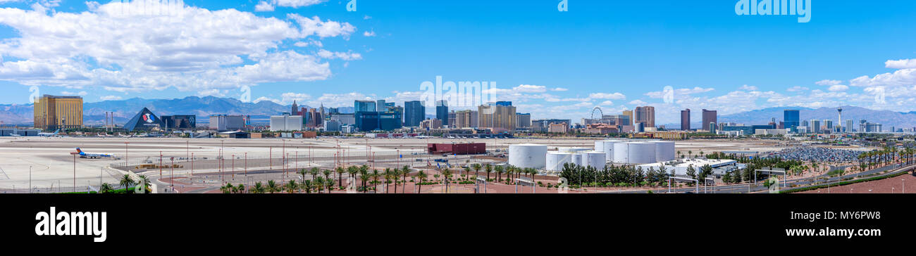 Las Vegas, Nevada - 29 Maggio 2018 : gli edifici e casinò sulla striscia cityscape Downtown Las Vegas Foto Stock