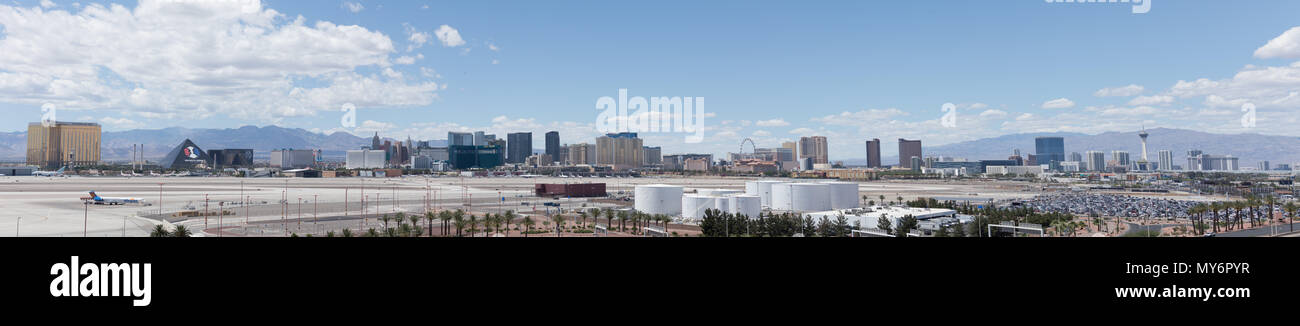 Las Vegas, Nevada - 29 Maggio 2018 : gli edifici e casinò sulla striscia cityscape Downtown Las Vegas Foto Stock