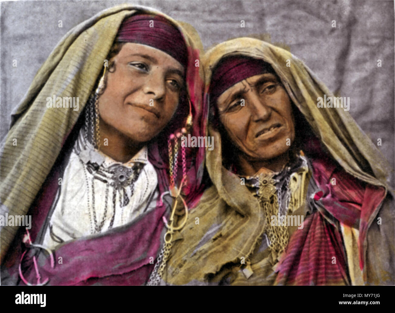 . Deutsch: Beduinische Matronen. 1908. Lehnert & Landrock phot. 20 Abb. 512. Beduinische Matronen Foto Stock
