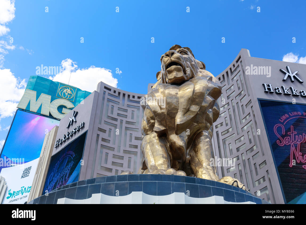 Las Vegas, Nevada - 28 Maggio 2018 : il famoso, giant Golden Lion esterno al MGM Grand Hotel and Casino in Las Vegas strip Foto Stock