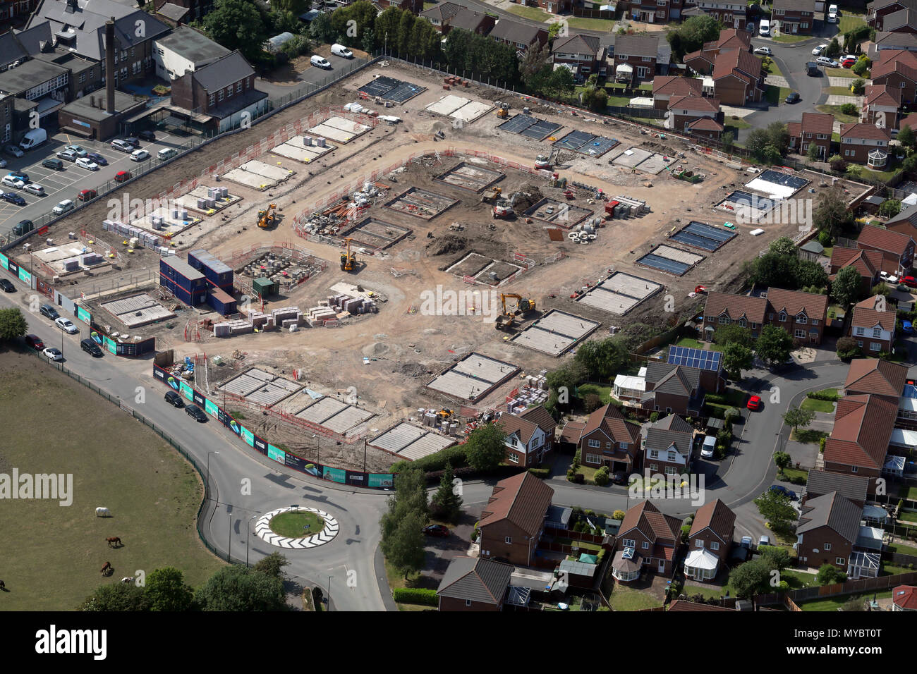 Vista aerea di fondazioni e basamenti per nuove case in Lancashire Foto Stock
