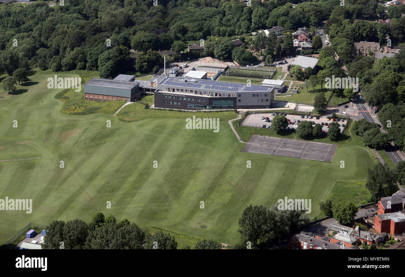 Vista aerea del Falinge Park High School, Rochdale, Regno Unito Foto Stock