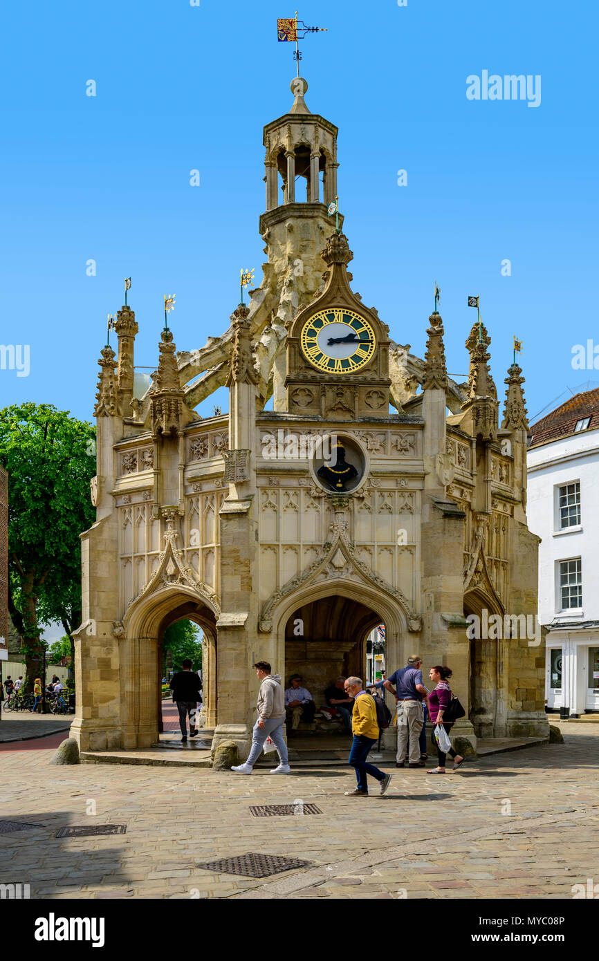 Chichester croce, un magnifico monumento costruito nel 1501 nel cuore della città all' incrocio di 4 strade principali. Foto Stock