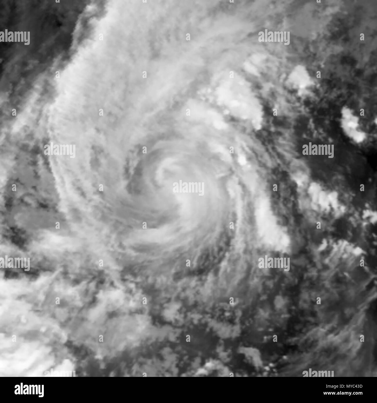 . Inglese: Geostazionario immagini di 2017's tempesta tropicale Damrey (28W) . 1 novembre 2017. Naval Research Laboratory 131 geostazionari Damrey VIS-IR 2017 Foto Stock