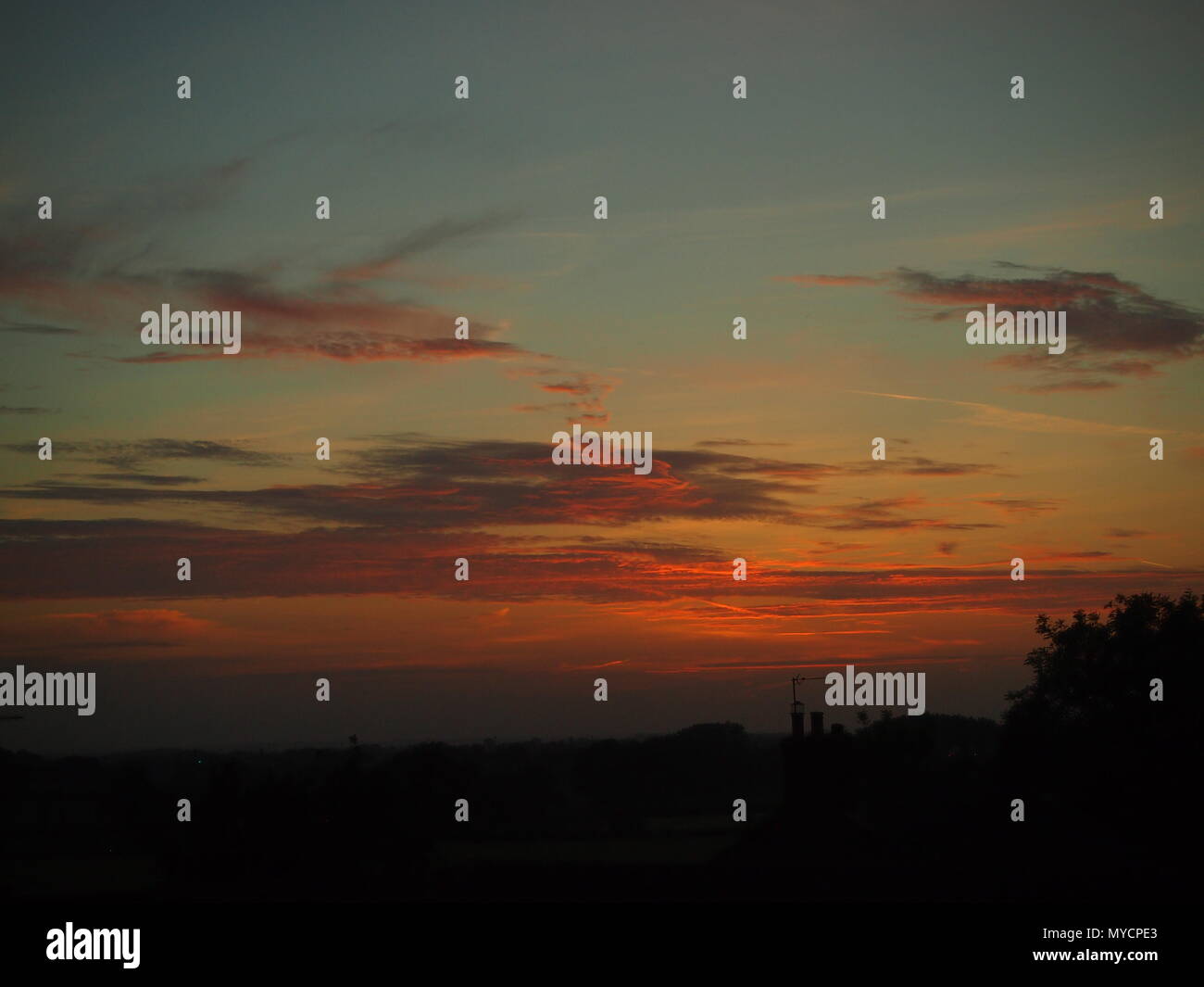 Sunset, Bedfordshire, Regno Unito, vicino a Milton Keynes Foto Stock