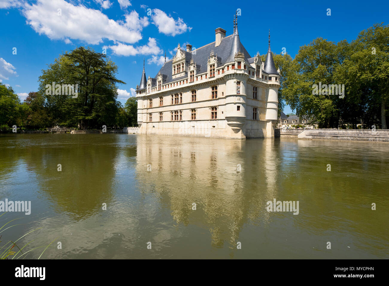 Château d'Azay-le-Rideau, uno dei più popolari dei castelli della Valle della Loira, Francia Foto Stock