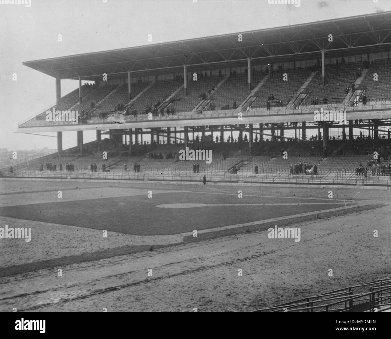 Stati Uniti Il governo prende il sopravvento Ebbett campo grande campo di baseball a Brooklyn per lo stoccaggio di materiali per le forze di combattimento 8 1918 Foto Stock