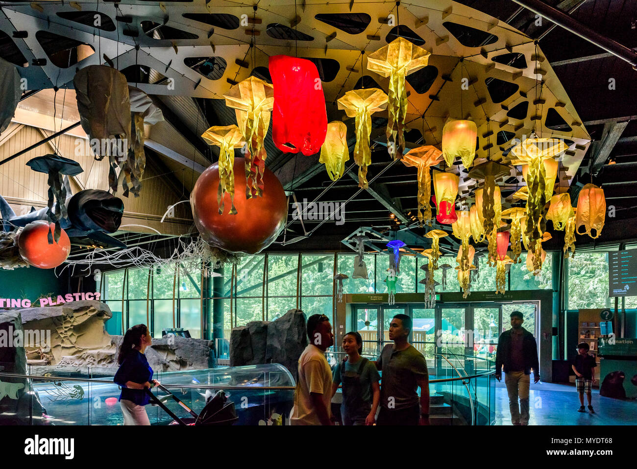 La consapevolezza di plastica arte di installazione, Aquarium di Vancouver, Stanley Park, Vancouver, British Columbia, Canada. Foto Stock