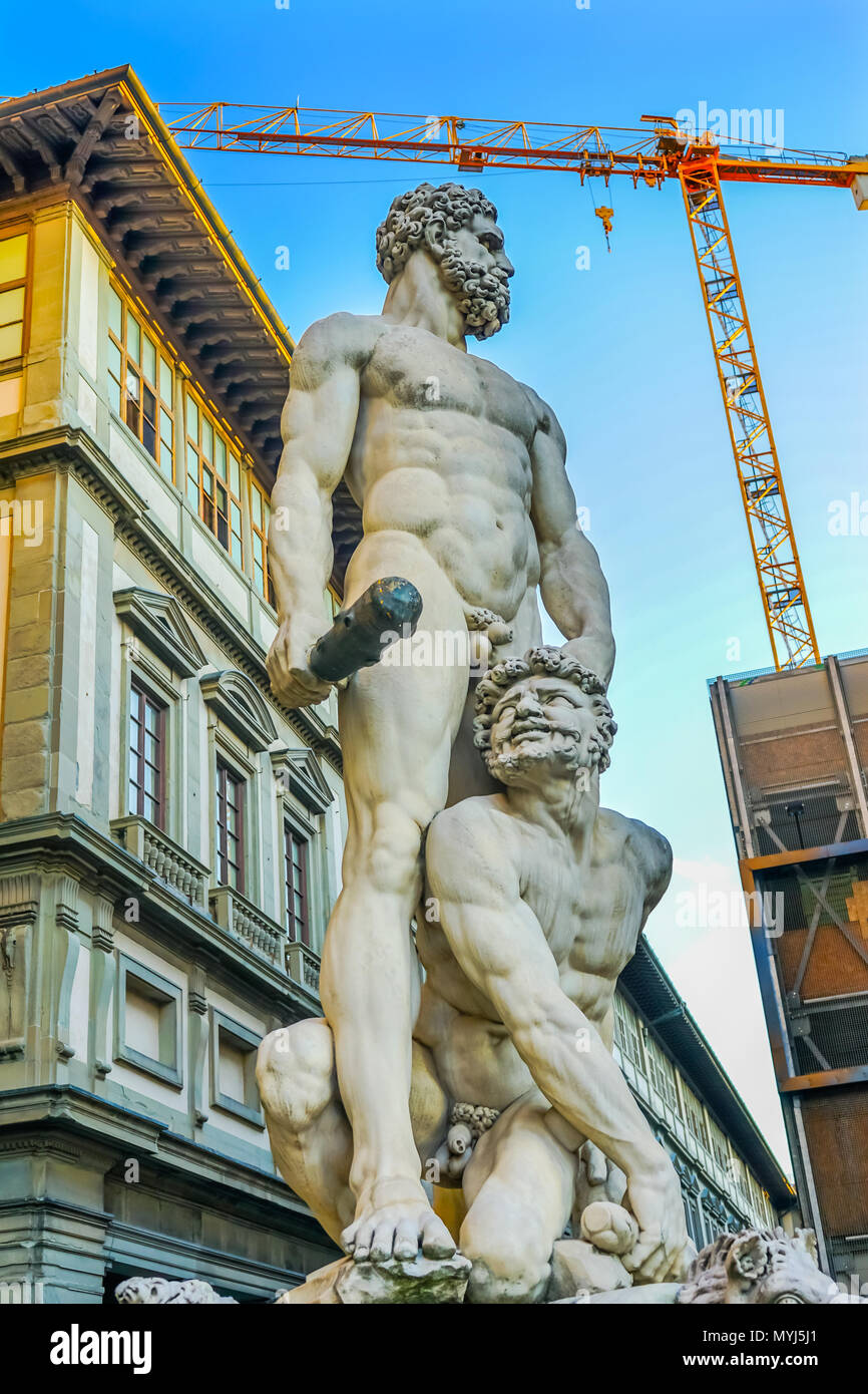 Statua Di Ercole In Piazza Della Signoria Immagini E Fotografie Stock statua-di-ercole-in-piazza-della-signoria-immagini-e-fotografie-stock