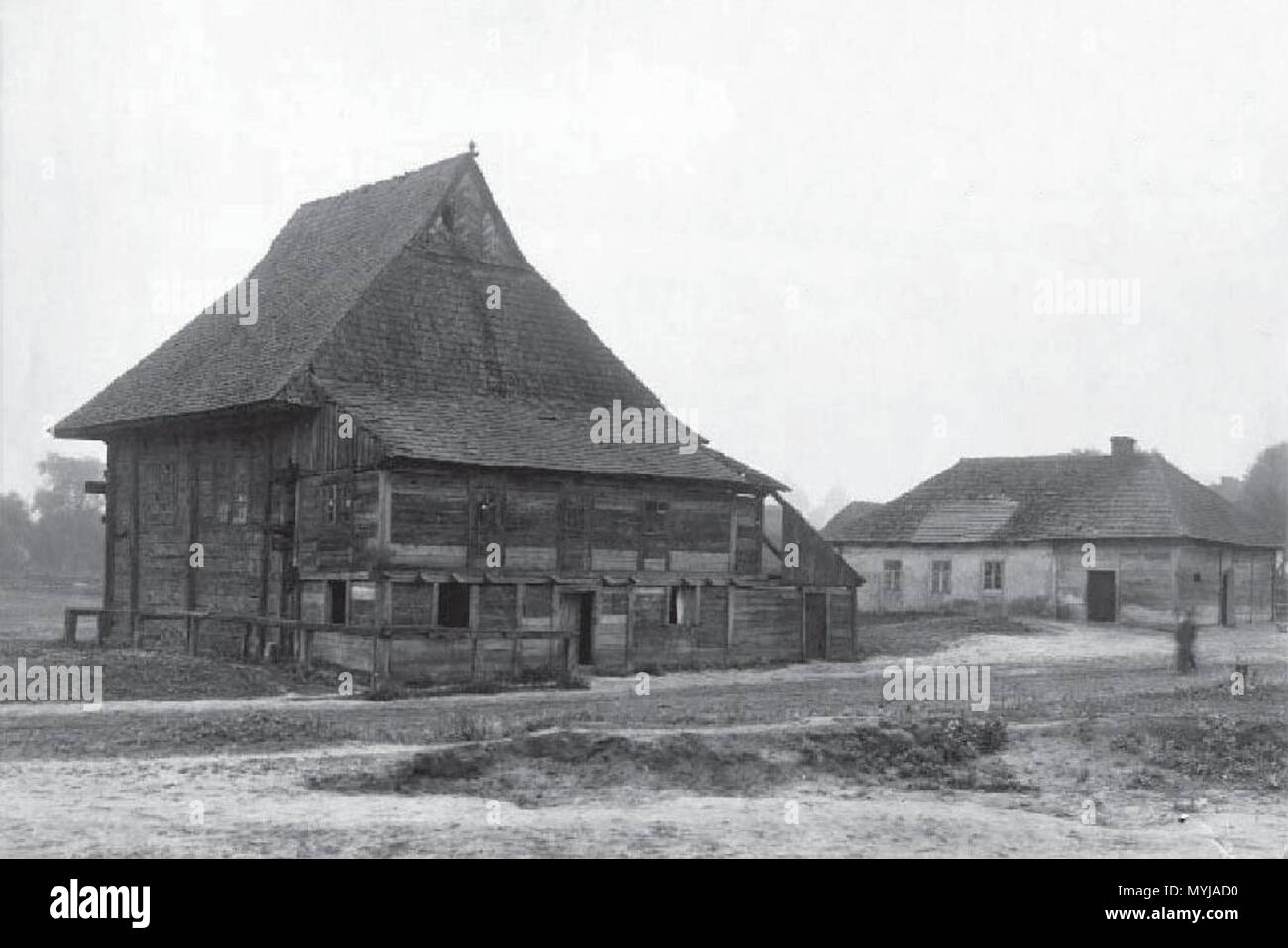 . Русский: Деревянная синагога в Корытнице (Волынская область), фото Ан экспедиции-ского. Tra il 1912 e il 1914. Экспедиция Ан-ского 302 Korytnica,sinagoga Foto Stock