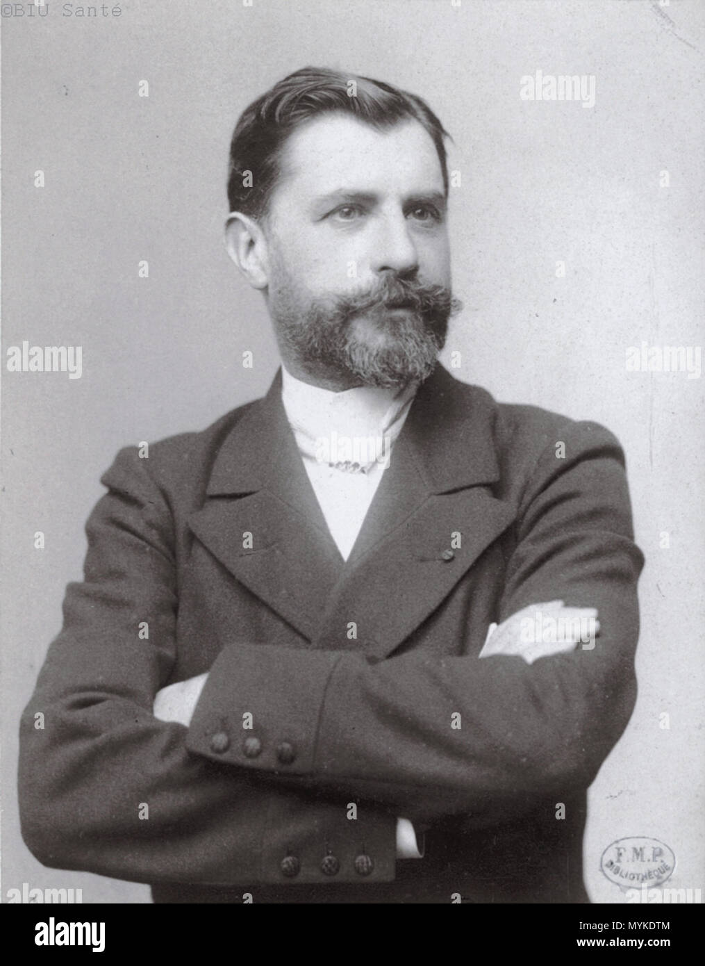 . Français : collezione de ritratti Réf. immagine : CIPH0045 Pozzi, Samuel (1846-1918) s.d. Cote : CIPH0045 Photographe : Petit, Pierre Taille originale : 140 x 100 mm tecnica : Photographie Petit Pierre (1832-1909) Fiches bio-bibliographiques : POZZI (Samuel) - Adresse permanente de cette immagine : http://www.biusante.parisdescartes.fr/histmed/image?CIPH0045 . 12 febbraio 2008, 16:22:03. Pierre Petit (photographe) 472 Samuel Pozzi (foto. Pierre Petit) Foto Stock